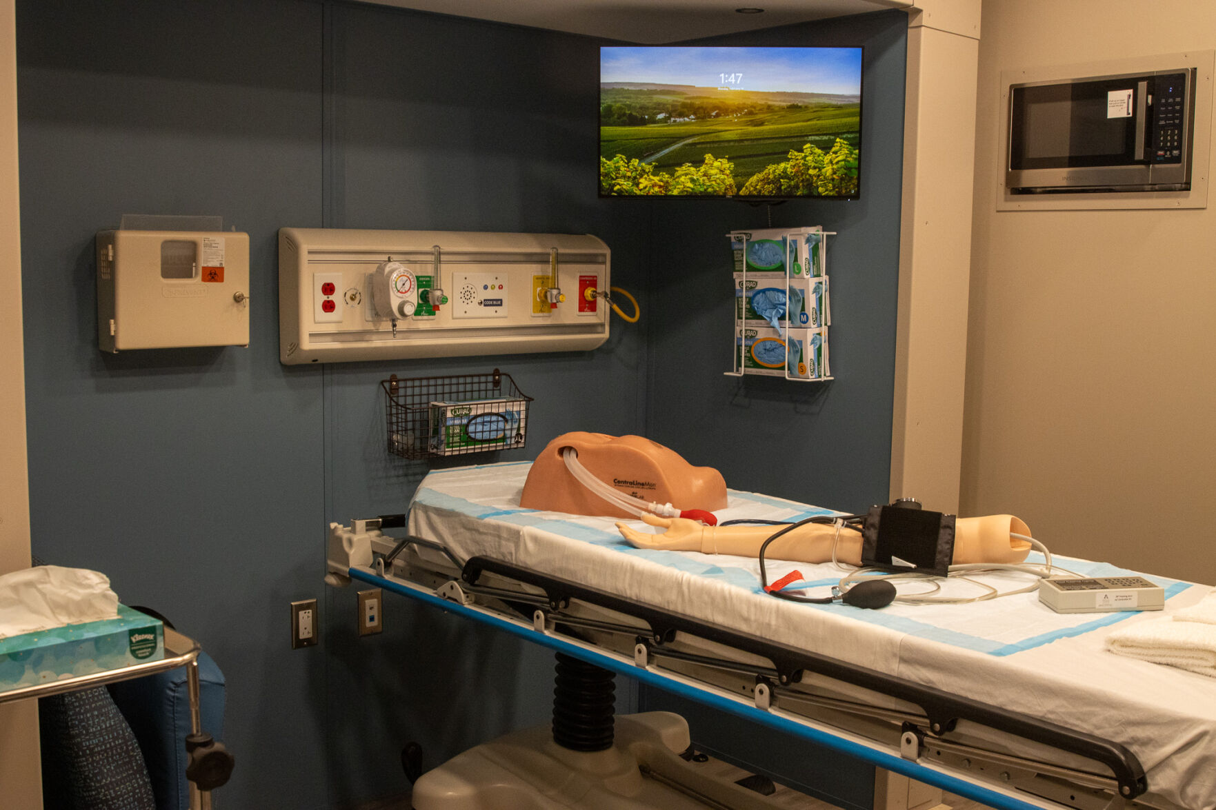 The UTA mobile simulation laboratory addresses education in rural health communities